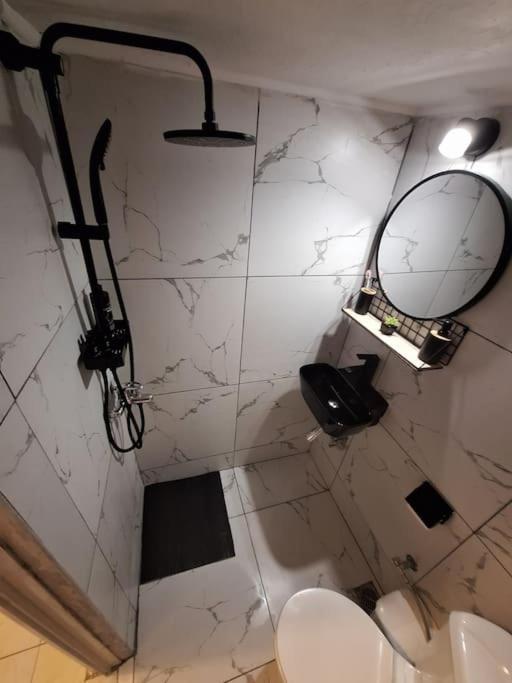 Queen Suites 60M2 테살로니키 외부 사진