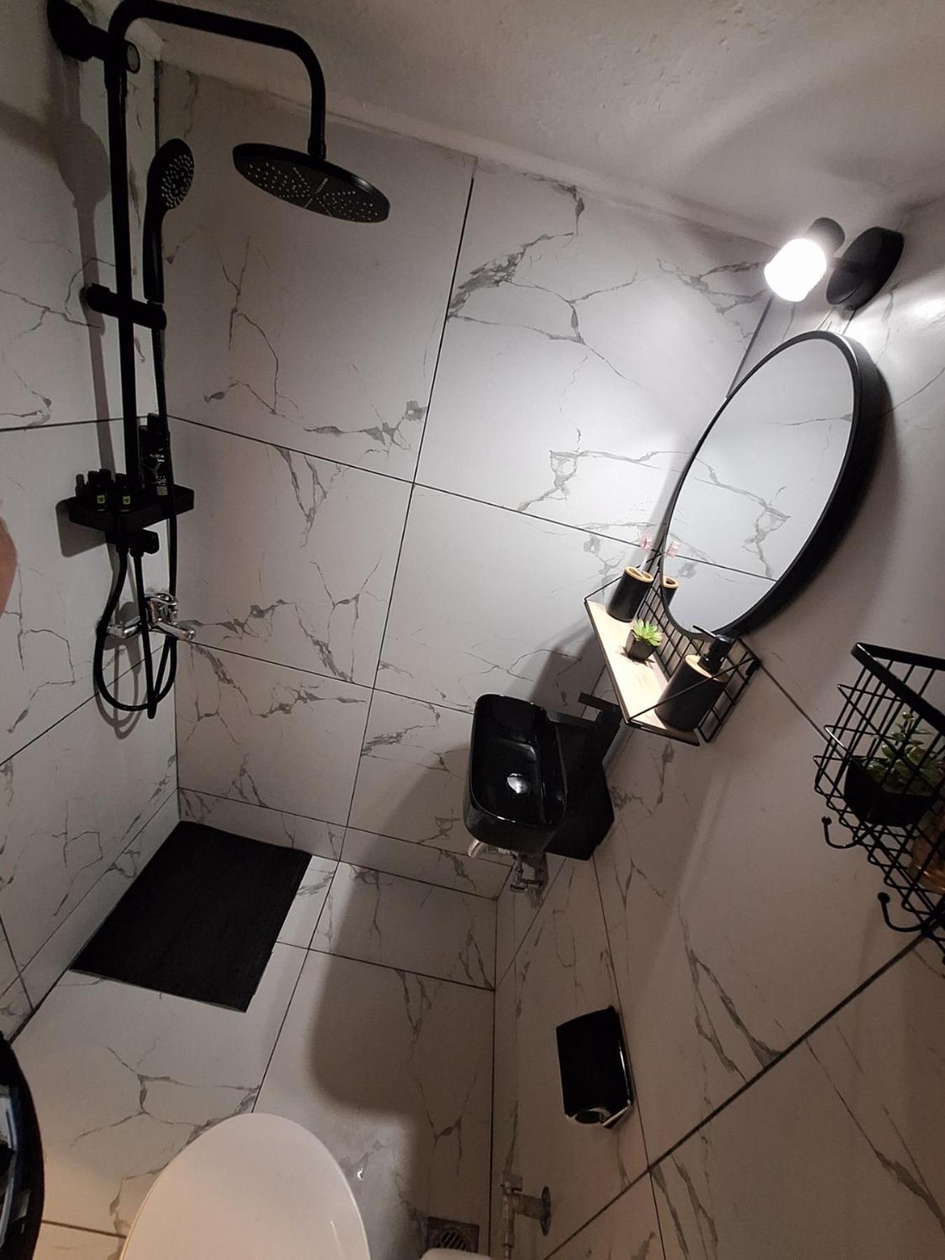 Queen Suites 60M2 테살로니키 외부 사진